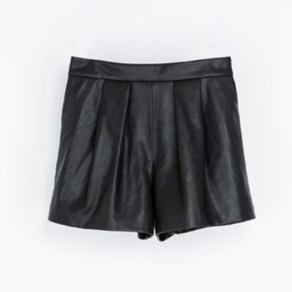 Zara faux leather shorts Sz Medium NWOT